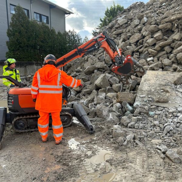 20251031_145801000_iOS 3