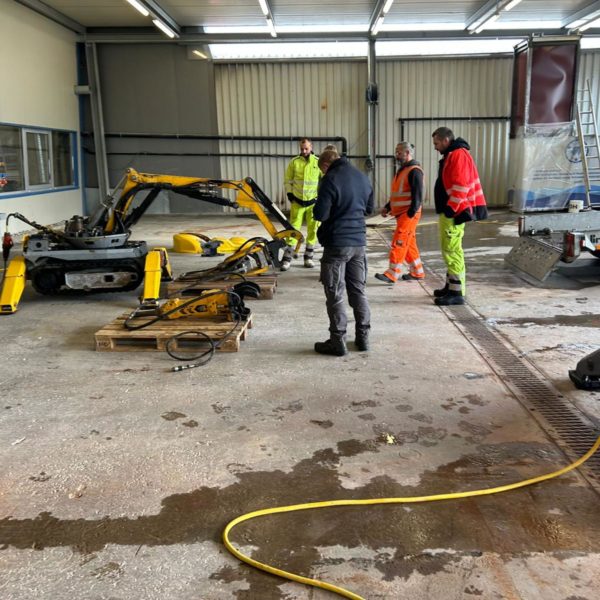 20251031_145801000_iOS 8