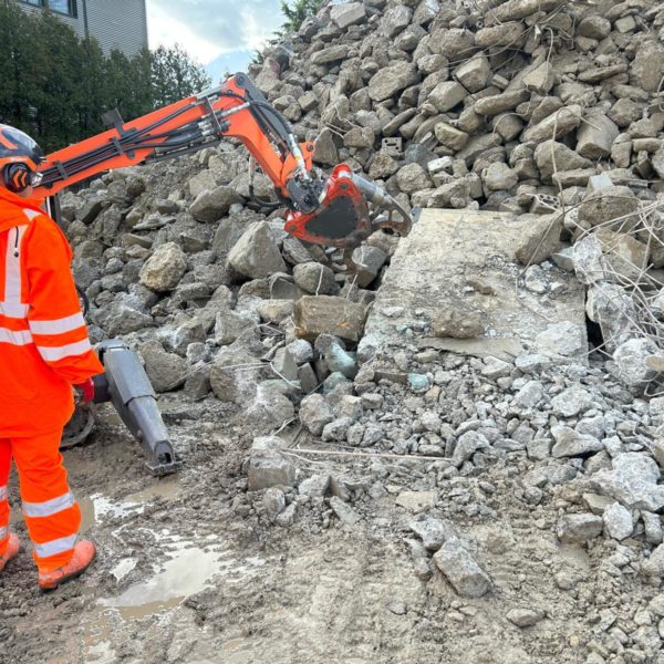 20251031_145802000_iOS 1